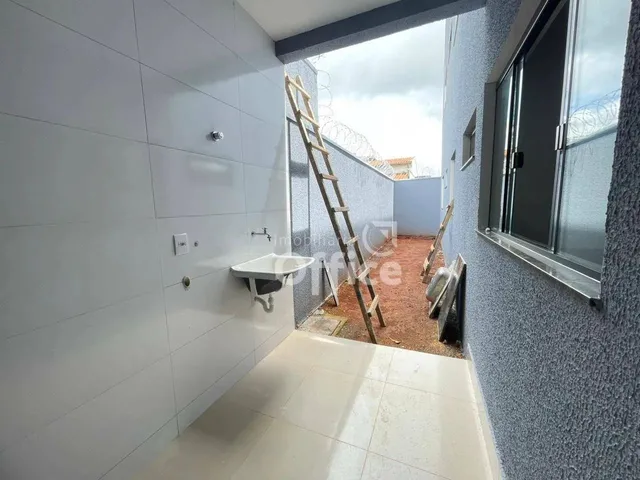 Imagem 11: Casa Sobreposta com Suíte À Venda, por R$ 230.000 - Jardim dos Ipês - Anápolis/Go