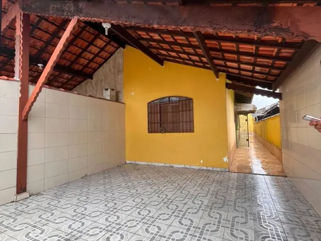Imagem 1: Casa para Venda com 149M² e 2 Vagas em Mongaguá