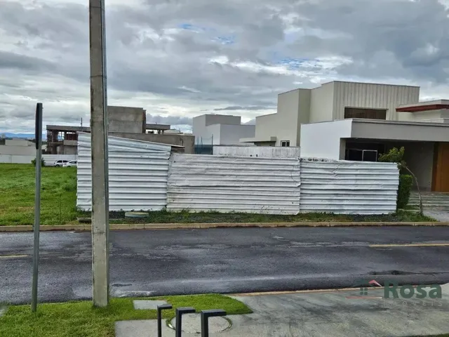 Imagem: Terrenos em Condomínio Alto Padrão para