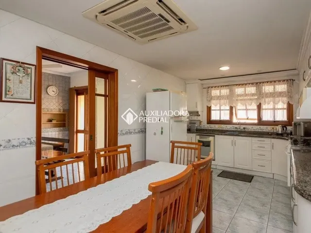 Imagem 3: Casa 4 Quarto(S), no Bairro Jardim Botânico