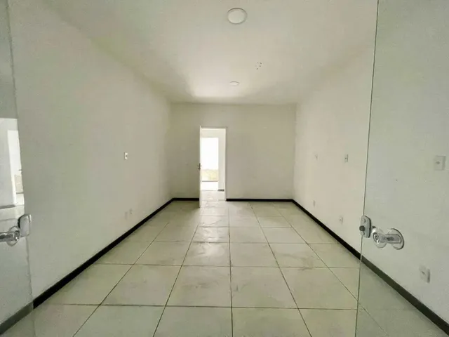 Imagem 14: Prédio Comercial com 8 Salas - Bairro Centro [27398