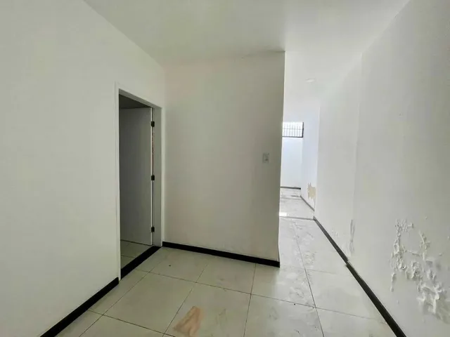Imagem 6: Prédio Comercial com 8 Salas - Bairro Centro [27398