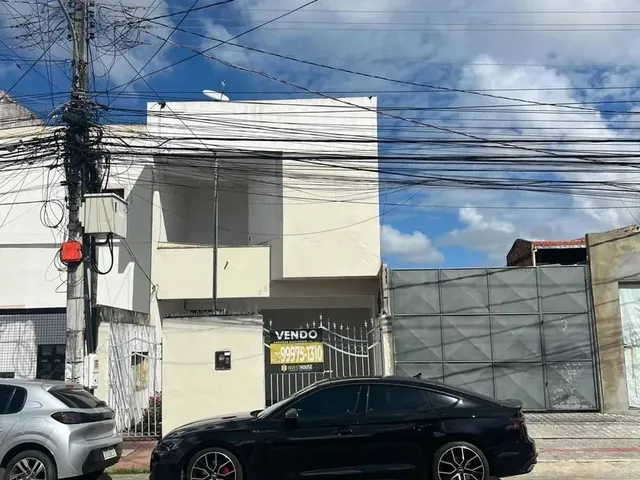 Imagem: Casa na Rua Laranjeiras 1771