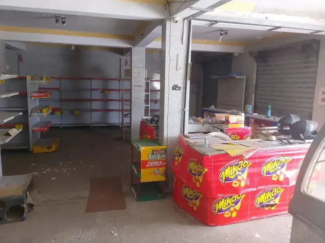 Imagem: Comercial para Locação em Rua Pública
