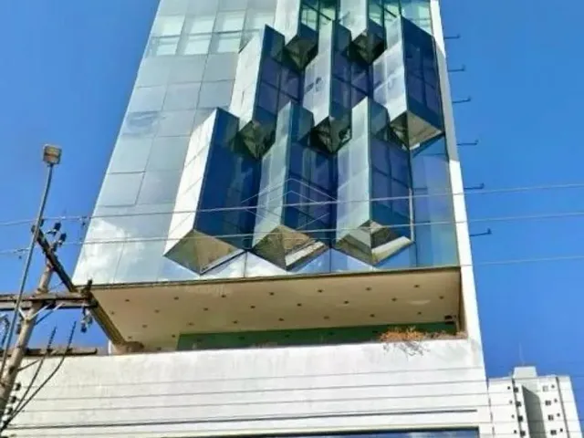 Imagem: Sala Comercial de 210 M² em Avenida Privilegiada