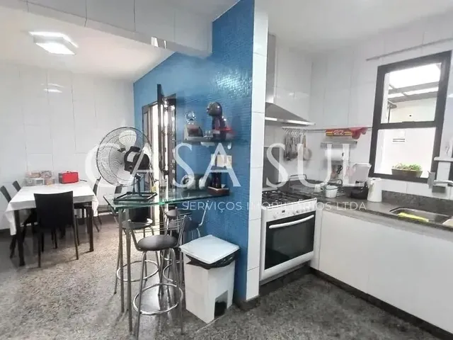 Imagem 2: Imóvel para Venda com 240 Metros Quadrados com 4 Quartos em Buritis - Belo Horizonte - Mg