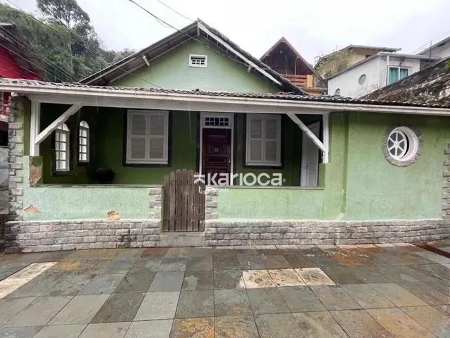 Imagem 9: Casa com 2 Dormitórios para Alugar , 120 M² por R$ 1,800 - Castelanea - Petrópolis/Rj