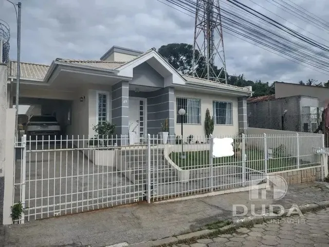 Imagem: Casa com 4 Dormitórios - Carvoeira