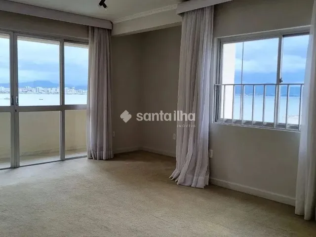 Imagem: Cobertura Duplex com 4 Dormitórios À Venda