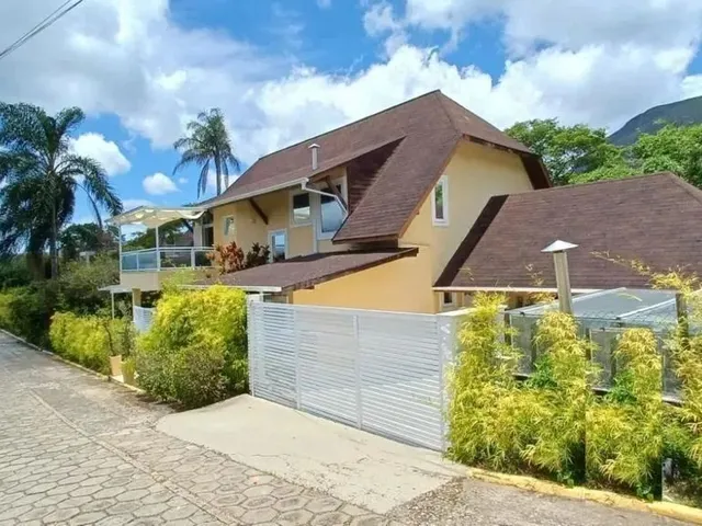 Imagem: Excelente Casa com Porteira Fechada À Venda