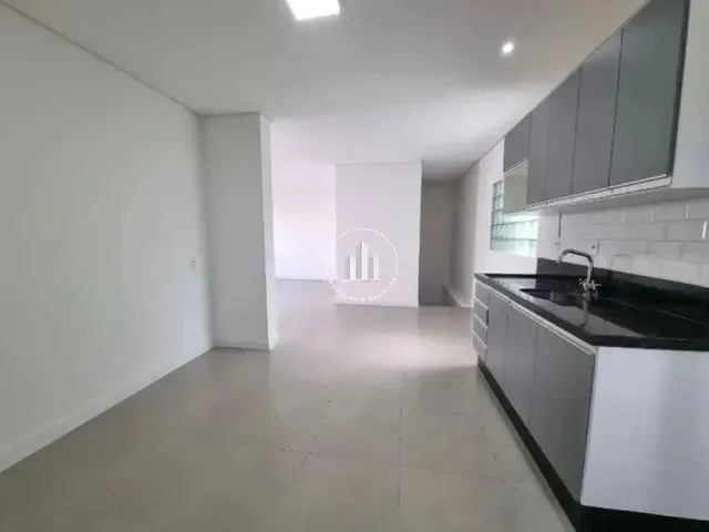 Imagem: Casa 2 Quartos com 1 Suíte - Agronômica