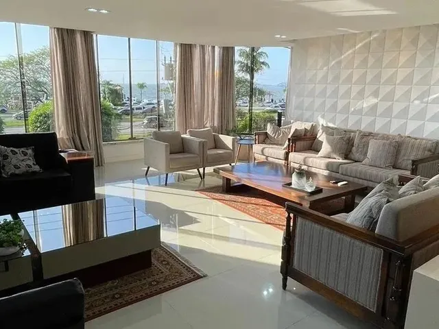 Imagem: Apartamento com 4 Quartos À Venda, 332