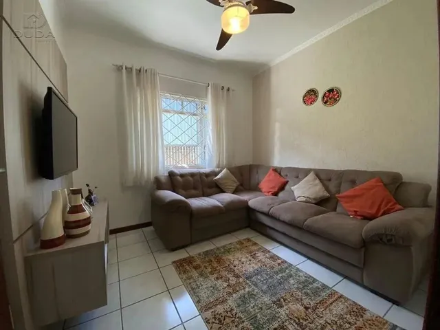 Imagem: Casa com 3 Dormitórios Sendo 1 Suíte