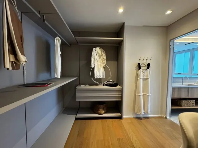 Imagem 2: Apartamento 4 Quartos com 4 Suítes e 219M² - Centro