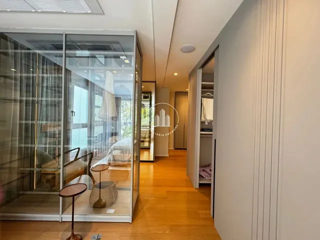 Imagem 11: Apartamento 4 Quartos com 4 Suítes e 219M² - Centro