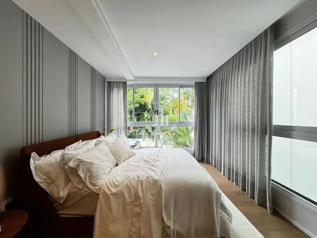 Imagem 15: Apartamento 4 Quartos com 4 Suítes e 219M² - Centro