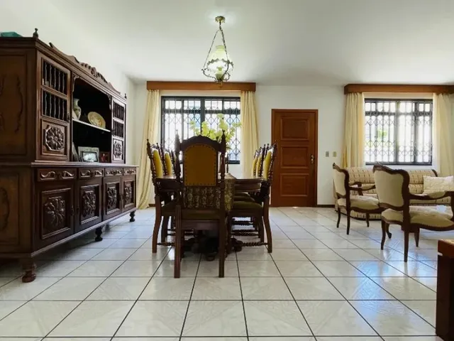 Imagem 12: Casa 5 Quartos com 2 Suítes e 395M² - Centro