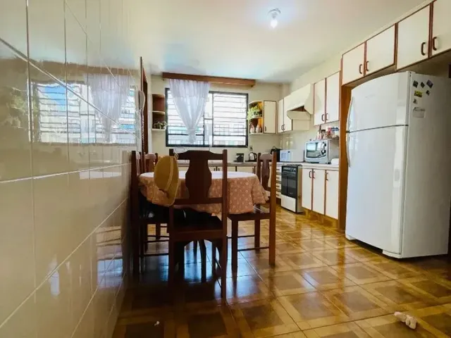 Imagem 11: Casa 5 Quartos com 2 Suítes e 395M² - Centro