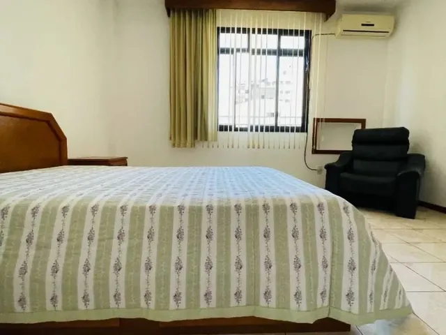 Imagem 14: Casa 5 Quartos com 2 Suítes e 395M² - Centro