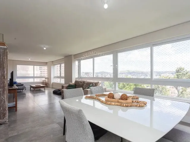 Imagem 16: Apartamento Mobiliado para Alugar no Rio Branco com 4 Quartos (3 Suítes