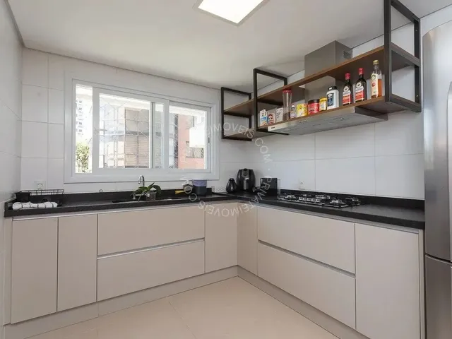 Imagem 6: Apartamento Mobiliado para Alugar no Rio Branco com 4 Quartos (3 Suítes