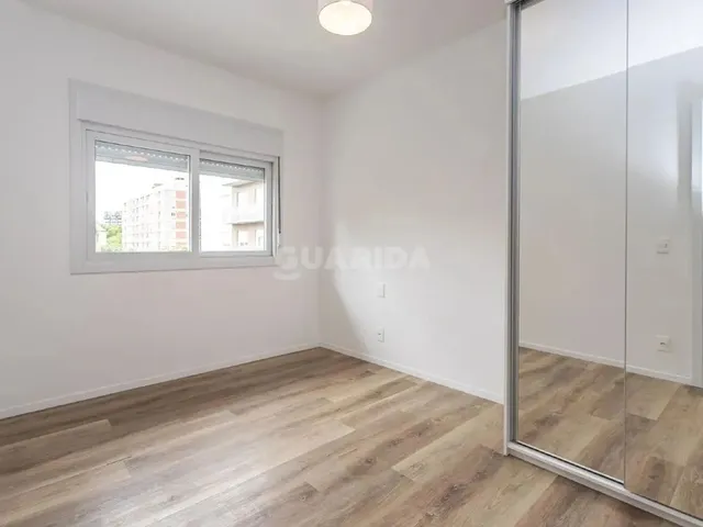 Imagem 12: Apartamento Novo de 2 Dormitórios, Sendo 1 Suíte no Bairro Moinhos de Vento, com Vaga