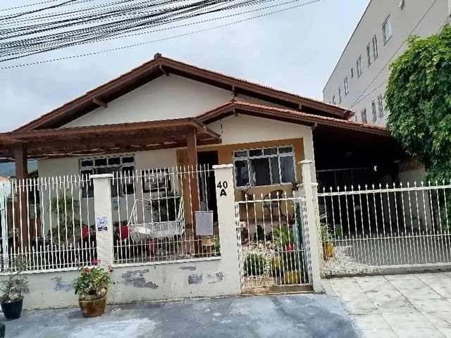 Imagem: Alugo Ou Venda Anual/Casa C Piscina/Ingleses