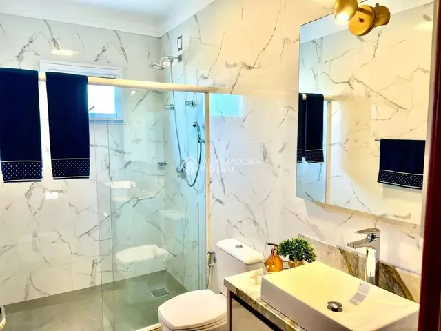 Imagem 11: Imóvel para Aluguel Possui 200 Metros Quadrados com 3 Quartos
