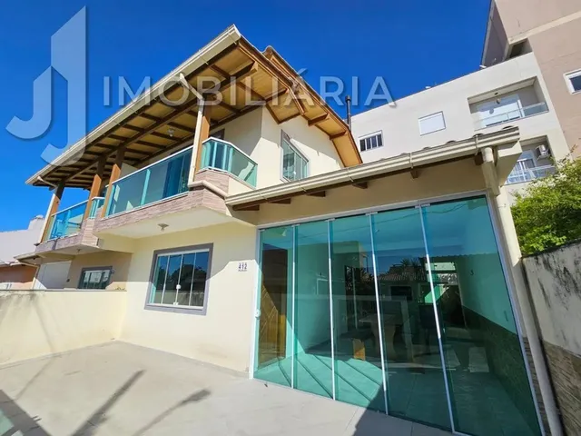 Imagem: Casa Sobrado Anual Praia dos Ingleses