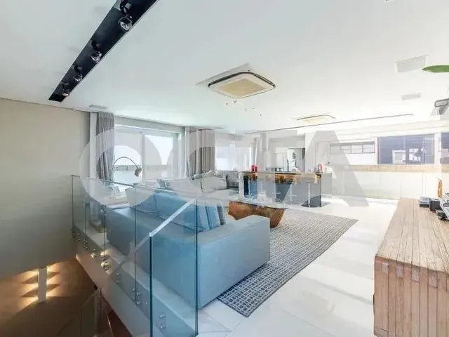 Imagem 8: Cobertura com 4 Quartos e Piscina Privativa