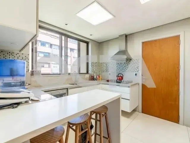 Imagem 12: Cobertura com 4 Quartos e Piscina Privativa