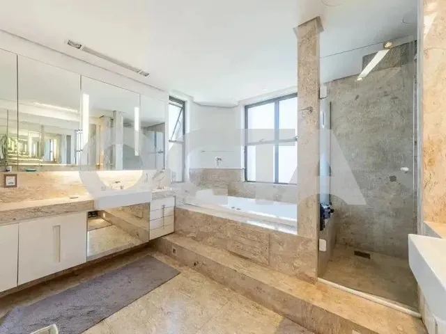 Imagem 10: Cobertura com 4 Quartos e Piscina Privativa