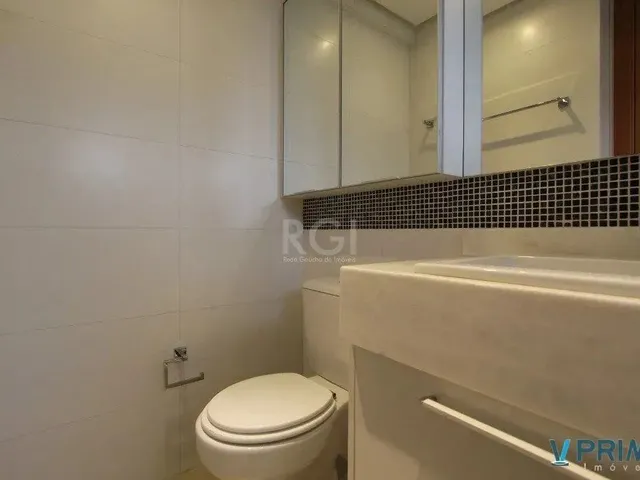 Imagem 13: Aluga-Se Apartamento com 2 Suítes, Sacada com Churrasqueira, 2 Vagas - Petrópoli