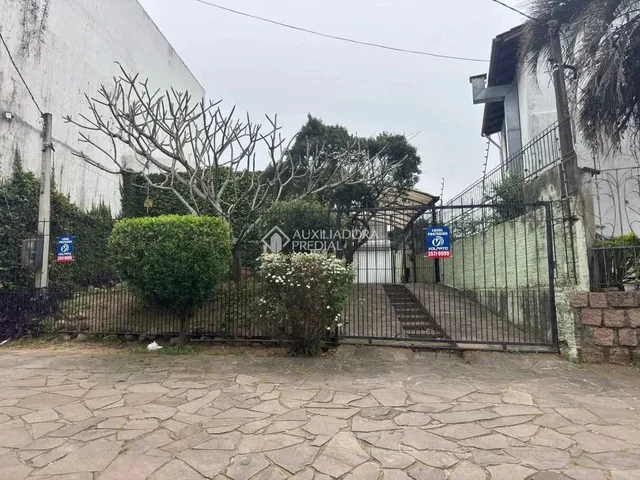 Imagem: Casa com 2 Quartos, 3 Vagas, no Bairro Chacara