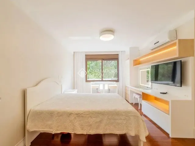 Imagem 16: Imóvel para Venda com 312 Metros Quadrados com 4 Quartos em Três Figueiras - Porto