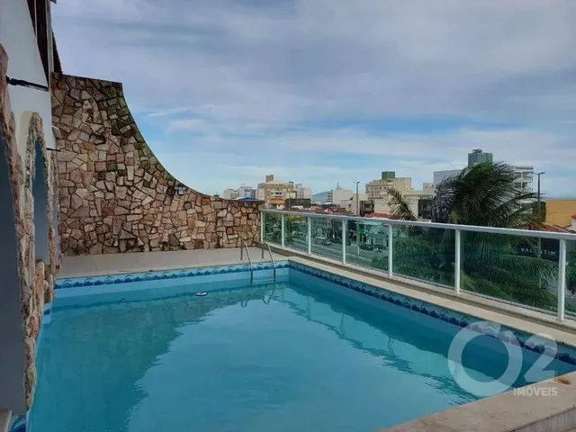 Imagem: Casa com 7 Quartos (Uma Suíte) À Venda