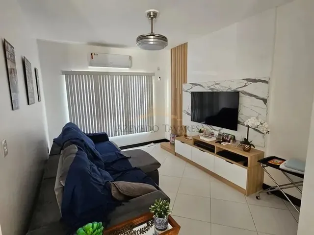 Imagem: A casa em condomínio possui 3 Dormitórios, 3 Suítes, 5