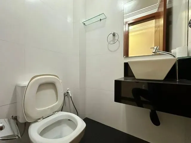 Imagem 6: Ótimo Duplex Três Quartos Sendo Um Suíte, Frente para o Nascente. Jardim Vitória