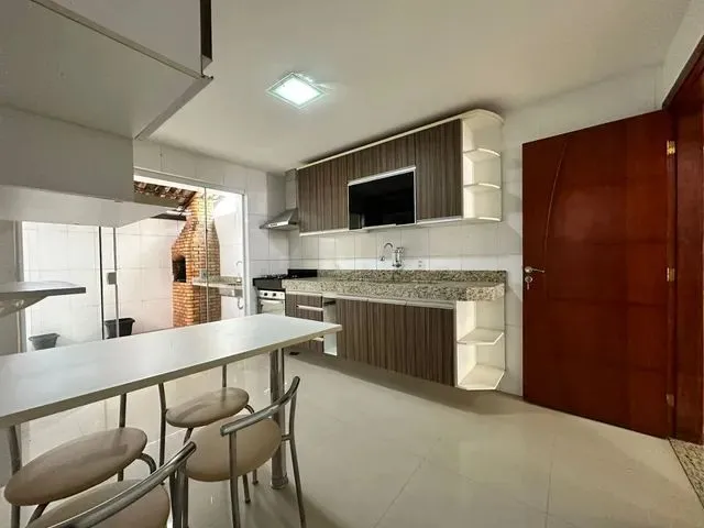 Imagem 4: Ótimo Duplex Três Quartos Sendo Um Suíte, Frente para o Nascente. Jardim Vitória