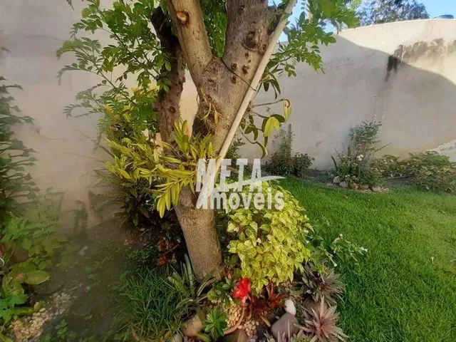 Imagem: Casa com 4 Dormitórios À Venda, 266 M²