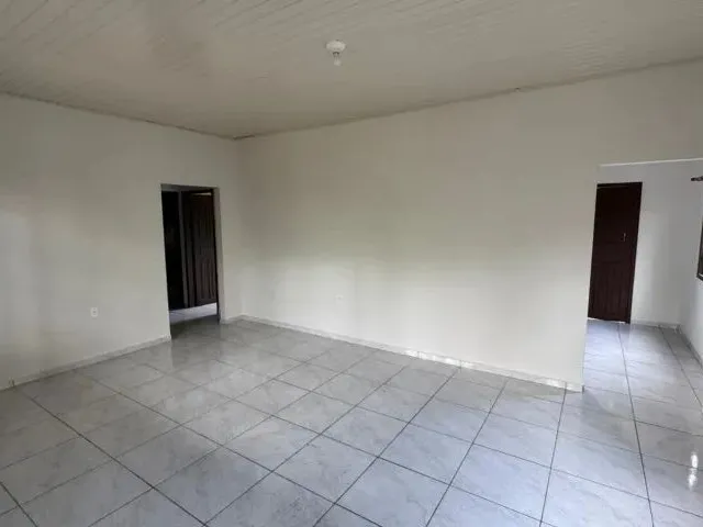 Imagem 3: Aluga-Se Casa Residêncial no Campeche - 3 Quartos