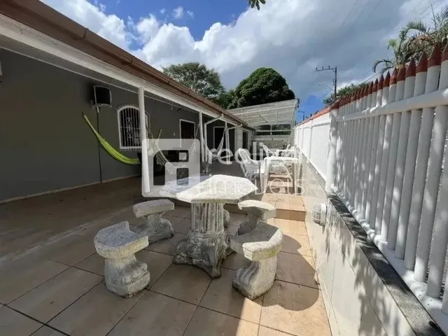 Imagem 11: Casa 4 Quartos no Bairro Rio Tavares - Florianópolis