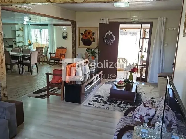 Imagem 9: Casa 4 Quartos no Bairro Rio Tavares - Florianópolis