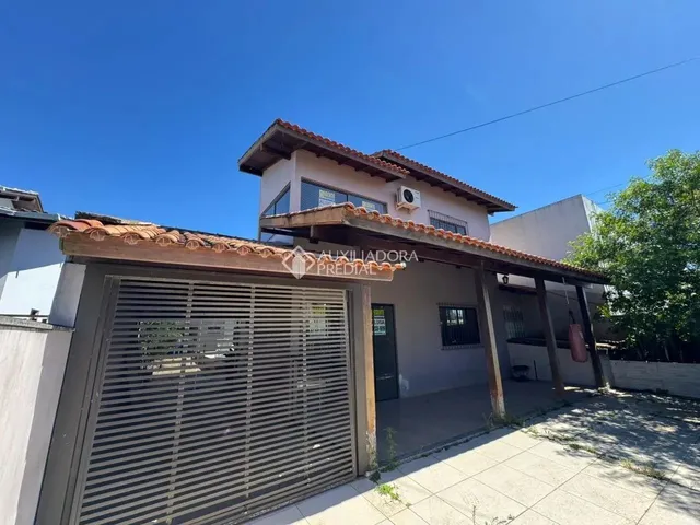 Imagem 16: Casa Mobiliada de 4 Dormitórios - Bairro Carianos - Florianópolis/Sc