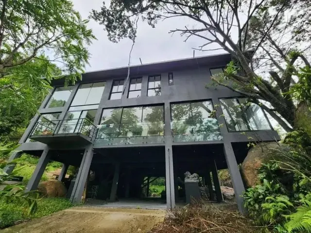 Imagem 1: Casa em Condomínio para Locação em Florianópolis, Campeche, 4 Dormitórios, 4