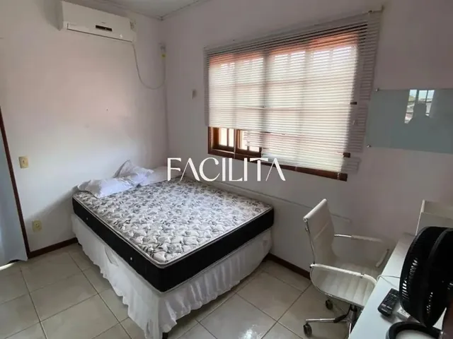 Imagem 5: Casa com 3 Quartos no Bairro Carianos, Florianópolis