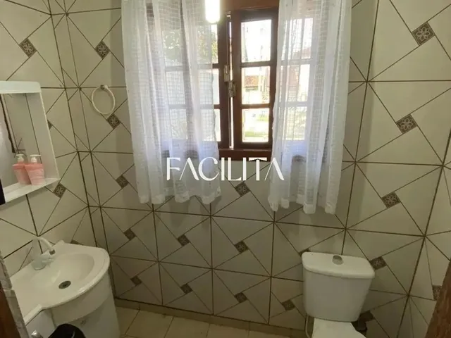 Imagem 12: Casa com 3 Quartos no Bairro Carianos, Florianópolis