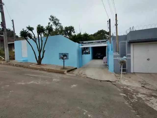 Imagem: A casa possui 1 Dormitório, 1 Banheiro, 2 Vagas na