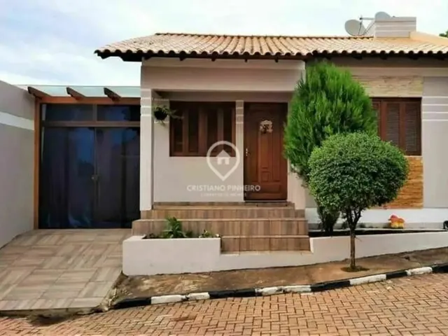 Imagem: Casa de Condomínio em Rua Vigário Luiz