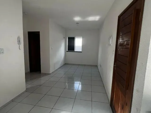 Imagem 15: Imóvel para Aluguel Possui 64 Metros Quadrados com 2 Quartos em Caracanga - Itaitinga